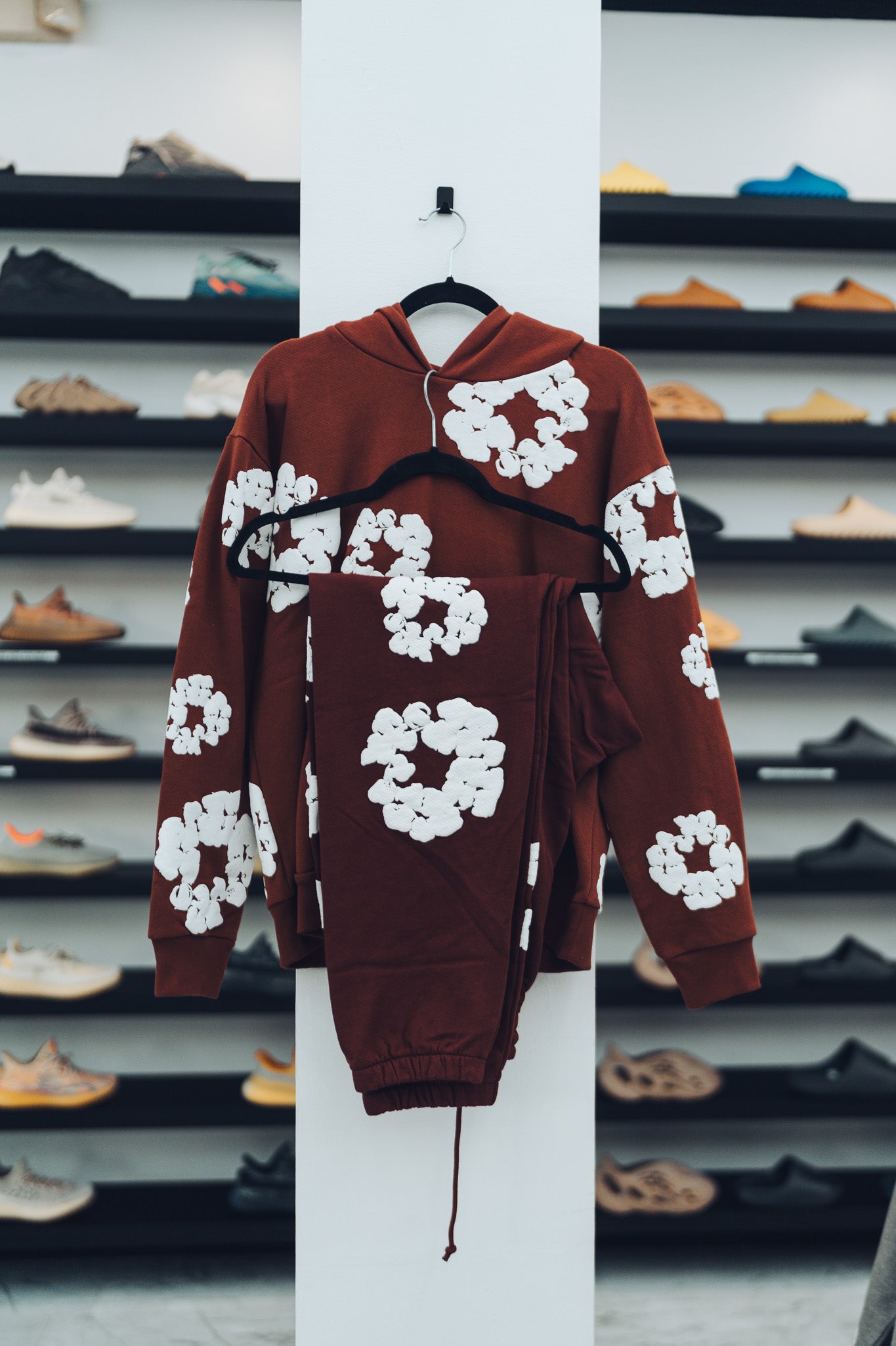 DENIM TEARS - THE COTTON WREATH BROWN