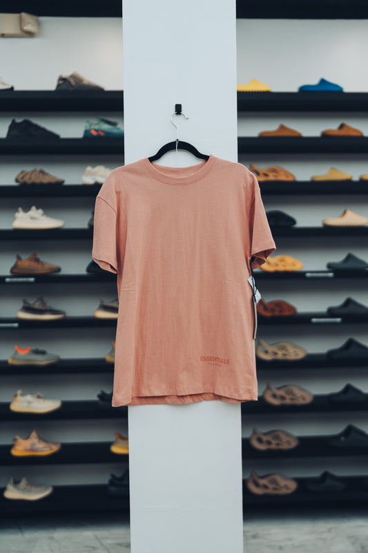 ESSENTIALS - BLUSH TEE