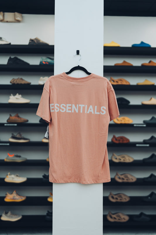ESSENTIALS - BLUSH TEE
