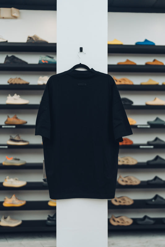 ESSENTIALS - FEAR OF GOD BLACK TEE