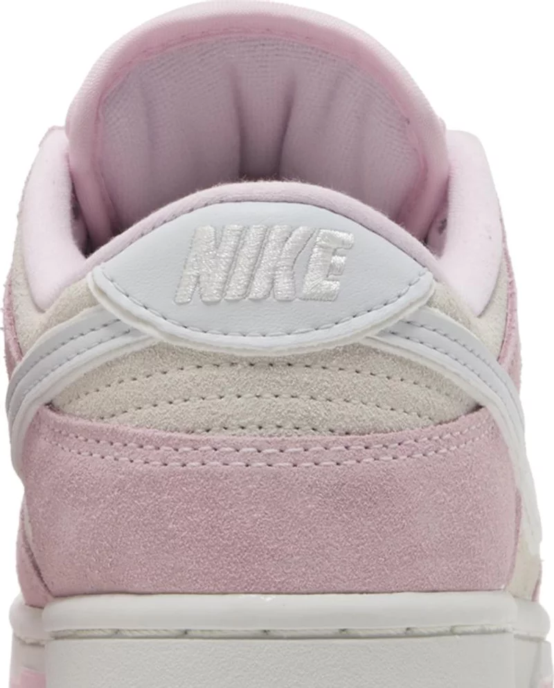 (WMNS) Nike Dunk Low LX 'Pink Foam' 