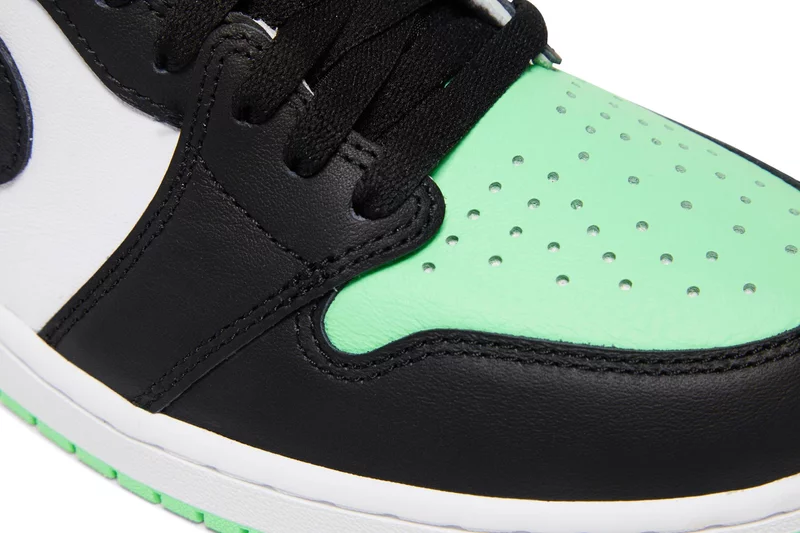 Air Jordan 1 Retro High OG 'Green Glow'