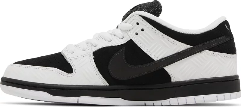 Nike SB Dunk Low x 'TightBooth' 