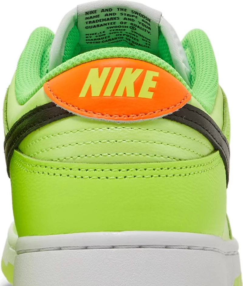 Dunk Low SE 'Volt'