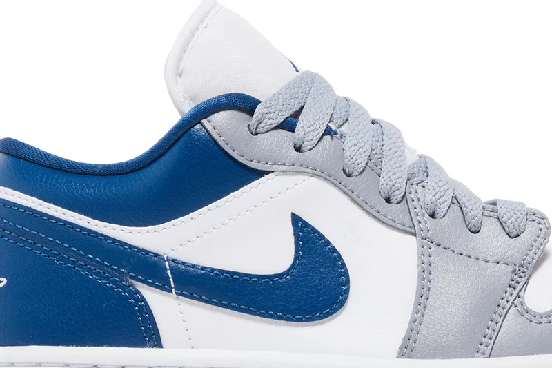 (WMNS) Nike Air Jordan 1 Low 'Stealth French Blue'