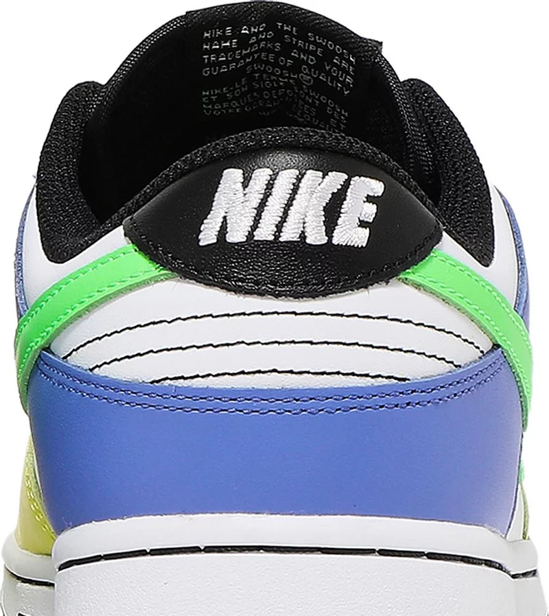 (WMNS) Nike Dunk Low 'Green Strike' 