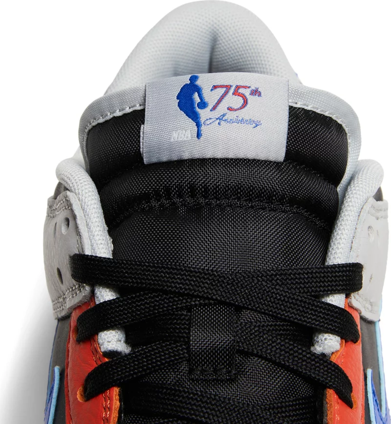 NBA x Dunk Low EMB '75th Anniversary - Knicks'