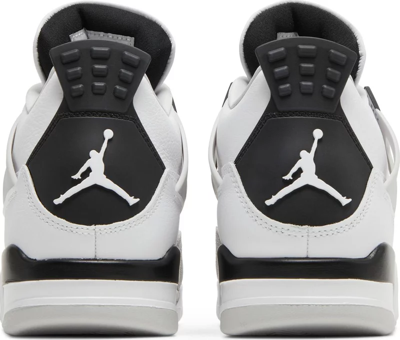 Air Jordan 4 Retro 'Military Black' 