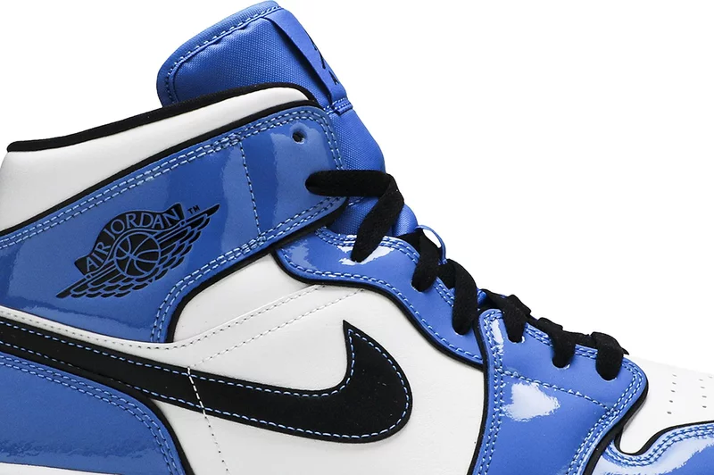 Nike Air Jordan 1 Mid 'Signal Blue' 