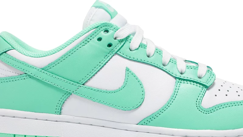 (WMNS) Nike Dunk Low 'Green Glow' 