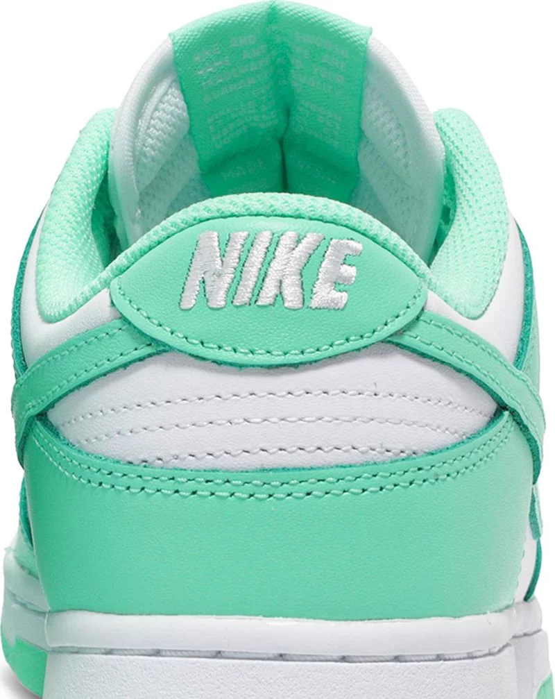 (WMNS) Nike Dunk Low 'Green Glow' 