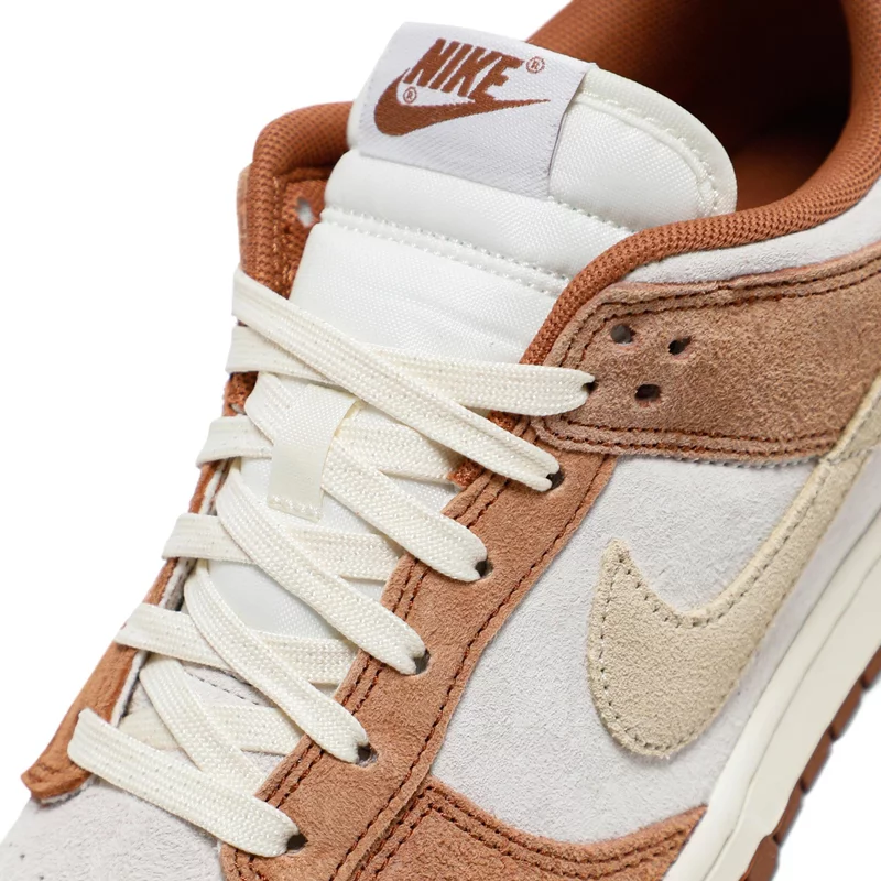 Dunk Low Premium 'Medium Curry'